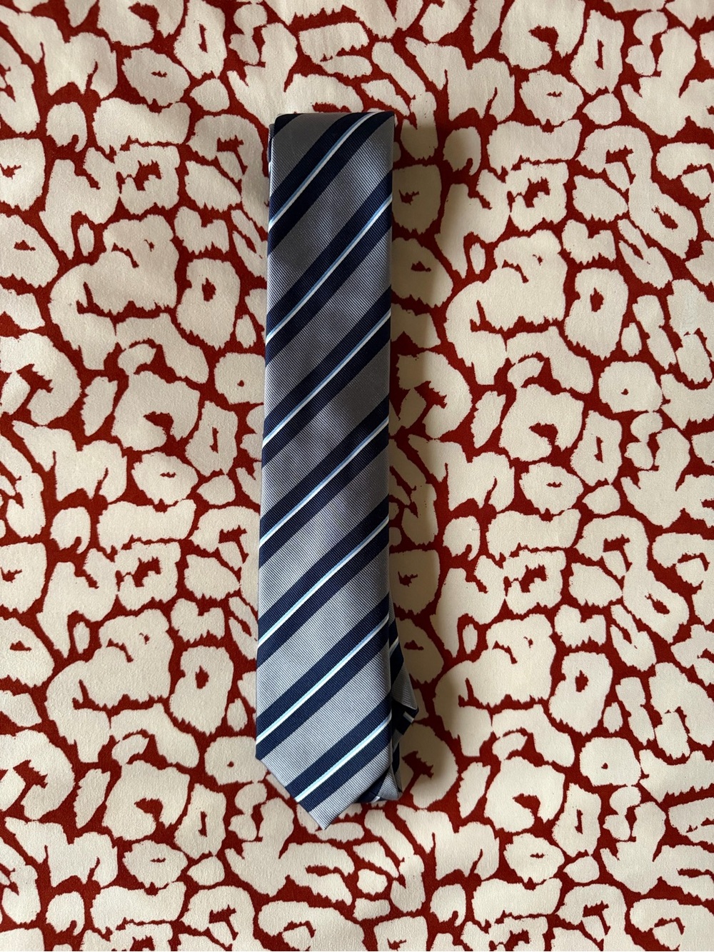 Boss Hugo Boss Navy Gray Stripe Silk Tie Made in Italy